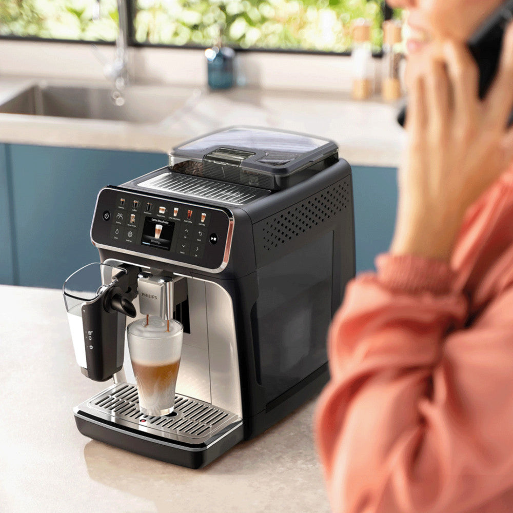 PHILIPS Kaffeevollautomat EP5544/50, 20 Kaffeespezialitäten